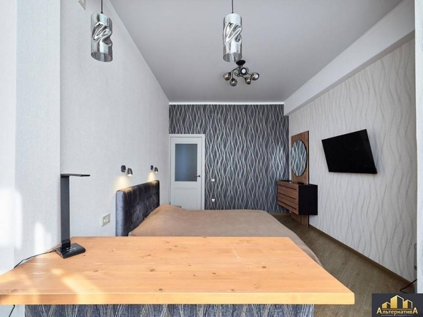 
  Продается 3-комн. квартира, 100 м², Декабристов ул
. Фото 14.