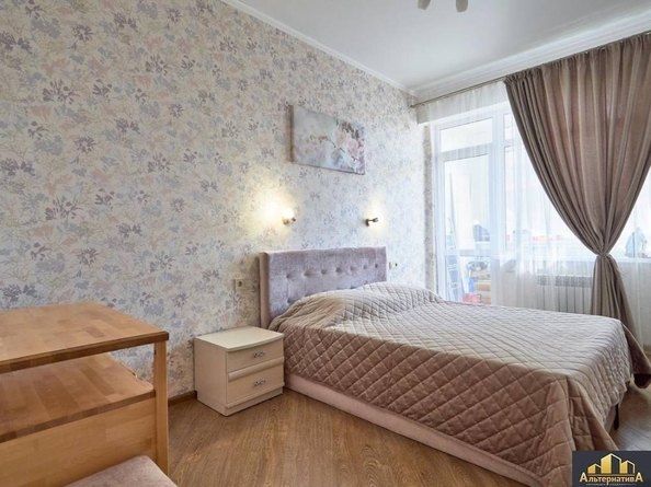 
   Продам 3-комнатную, 100 м², Декабристов ул

. Фото 13.