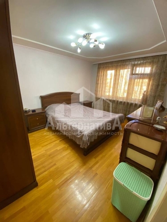
  Продается 3-комн. квартира, 59.7 м², Октябрьская ул
. Фото 4.
