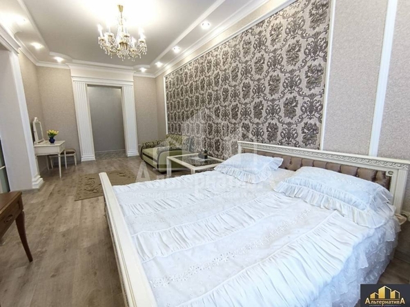 
   Продам 1-комнатную, 61 м², Революции ул

. Фото 11.