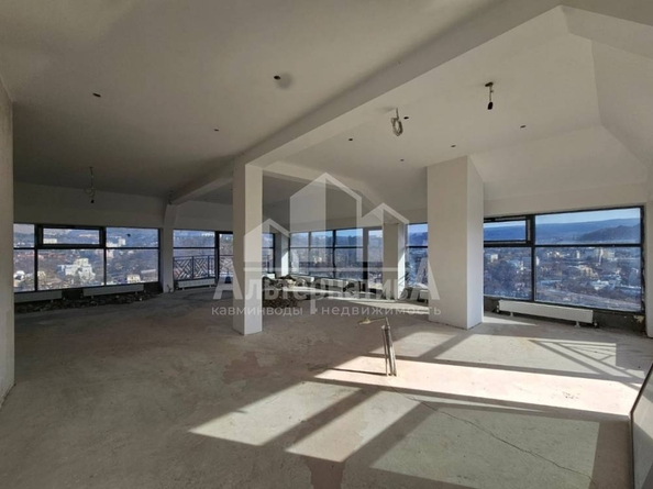 
  Продается 3-комн. квартира, 213 м², Шаумяна ул
. Фото 2.