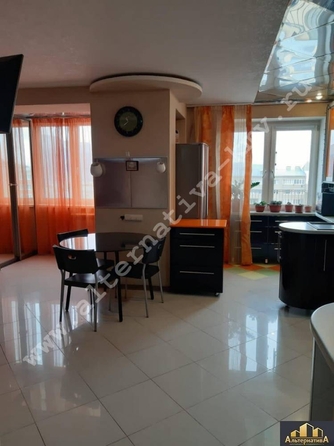 
  Продается 3-комн. квартира, 90 м², Школьный пер
. Фото 3.