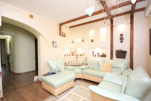 
  Продается 4-комн. квартира, 161 м², Декабристов ул
. Фото 4.