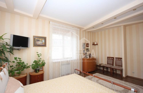 
  Продается 4-комн. квартира, 161 м², Декабристов ул
. Фото 7.