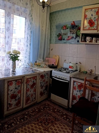 
  Продается 3-комн. квартира, 60 м², Крутая дорога ул
. Фото 5.