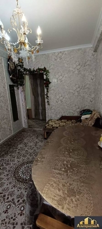 
  Продается 3-комн. квартира, 60 м², Крутая дорога ул
. Фото 8.