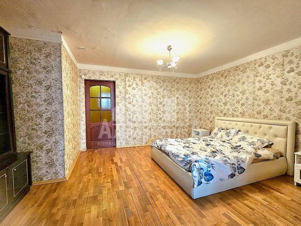 
   Продам 6-комнатную, 230 м², Набережная ул

. Фото 24.