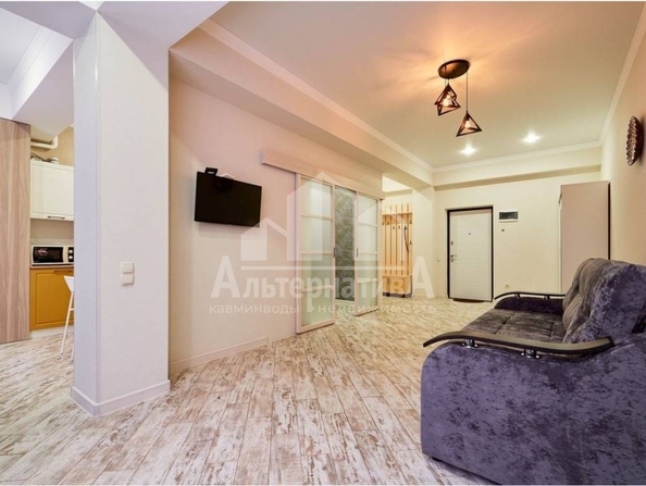 
  Продается 1-комн. квартира, 36.7 м², Декабристов ул
. Фото 3.
