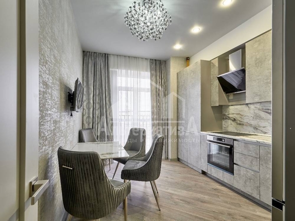 
   Продам 1-комнатную, 37 м², Декабристов ул

. Фото 1.