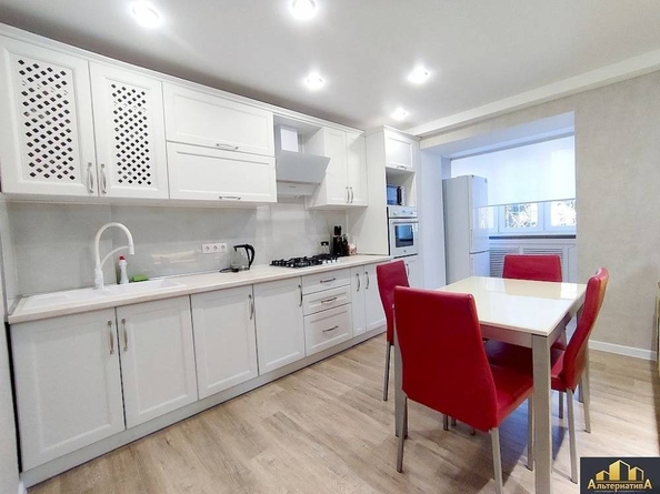 
  Продается 3-комн. квартира, 81.6 м², Куйбышева ул
. Фото 2.