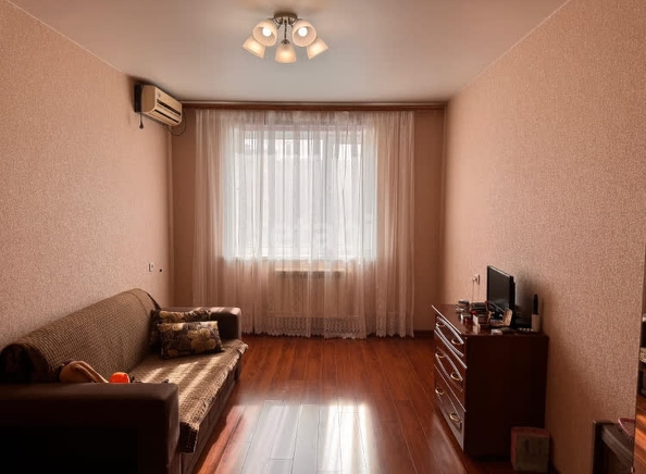 
   Продам 1-комнатную, 38.1 м², Тухачевского ул, 24/1

. Фото 1.