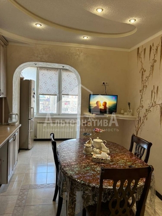 
  Продается 2-комн. квартира, 76 м², Белинского ул
. Фото 5.