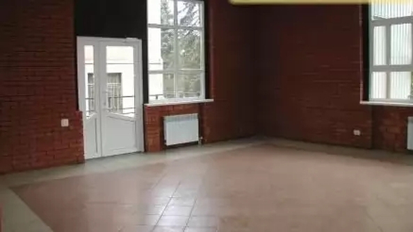 
  Продается универсальное помещение 600 м². Фото 5.