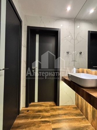 
  Продается 3-комн. квартира, 86.4 м², Кирова ул
. Фото 26.
