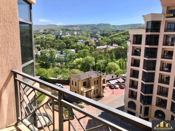 
   Продам 2-комнатную, 54 м², Шаумяна ул

. Фото 4.
