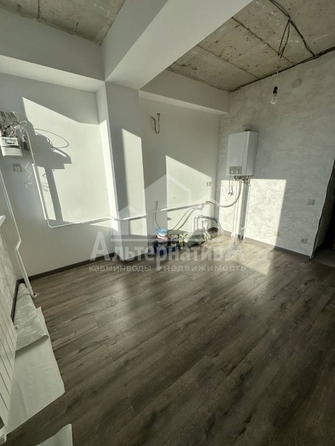 
  Продается 1-комн. квартира, 33.1 м², Просторная ул
. Фото 5.