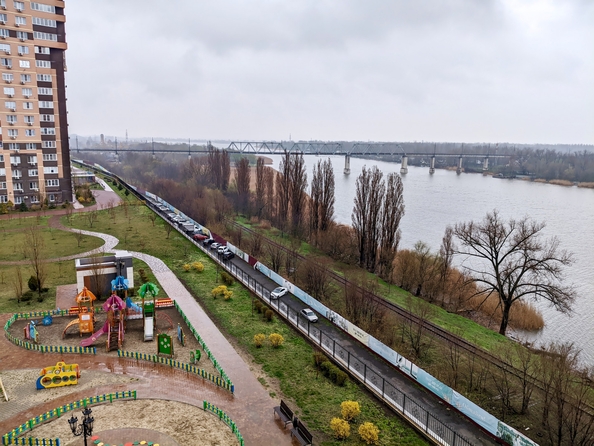 
  Продается 2-комн. квартира 72 м². Фото 2.