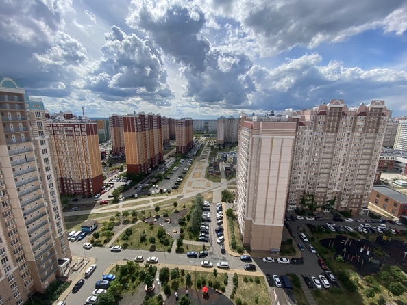 
  Продается 2-комн. квартира 55.7 м². Фото 1.