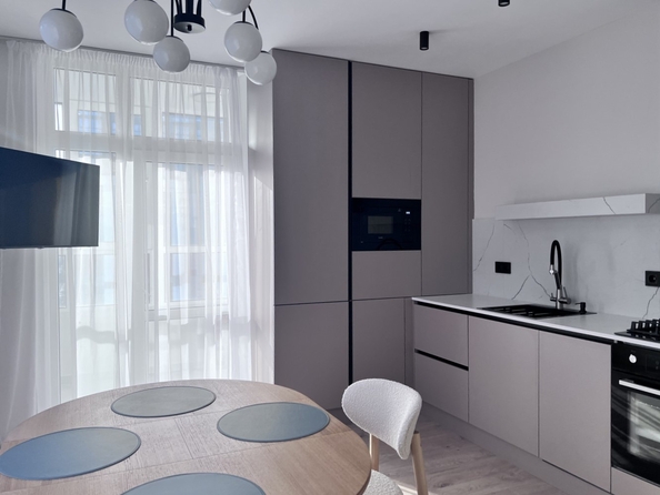 
  Продается 2-комн. квартира 64 м². Фото 1.