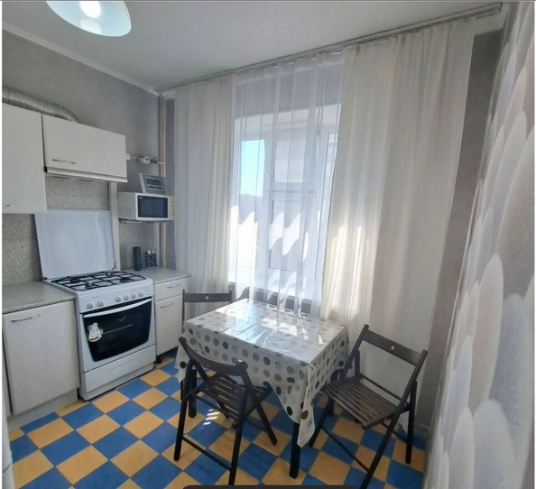 
  Продается 2-комн. квартира 56 м². Фото 2.