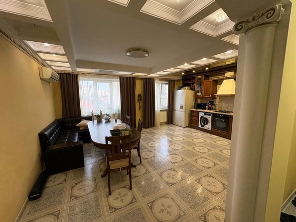 
  Продается 4-комн. квартира 93 м². Фото 1.