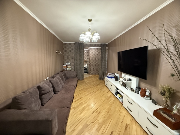 
  Продается 4-комн. квартира 99 м². Фото 1.