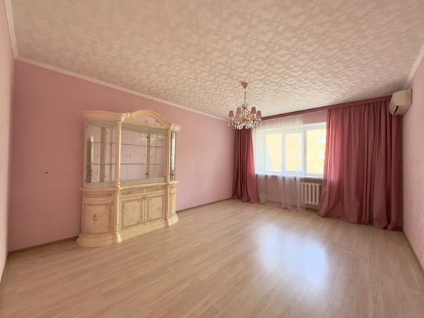 
  Продается 2-комн. квартира 79.7 м². Фото 1.