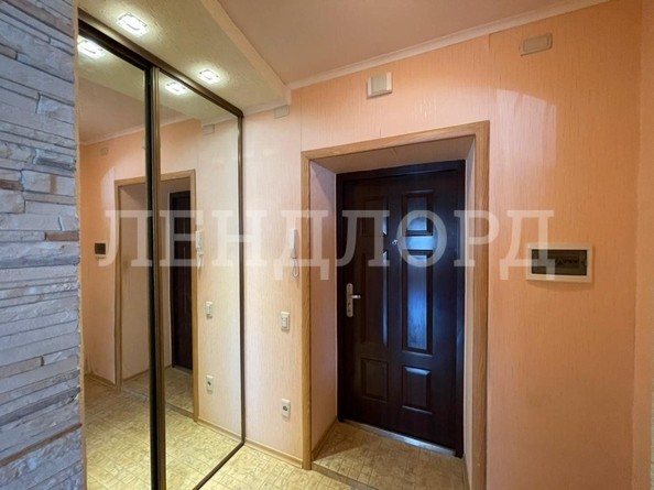 
   Продам 1-комнатную, 42 м², Днепровский пер, 120Б

. Фото 2.
