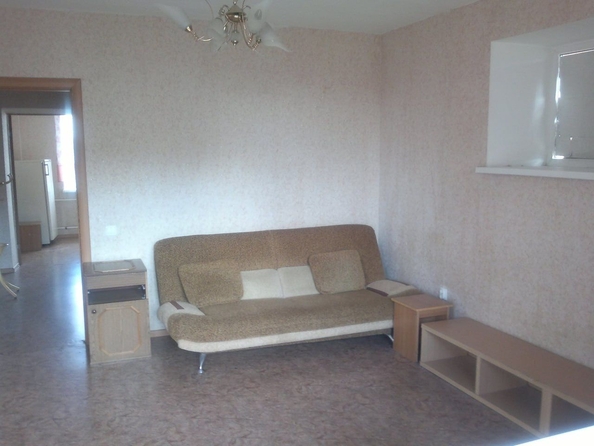 
   Продам 1-комнатную, 35 м², Лелюшенко ул, 15

. Фото 11.