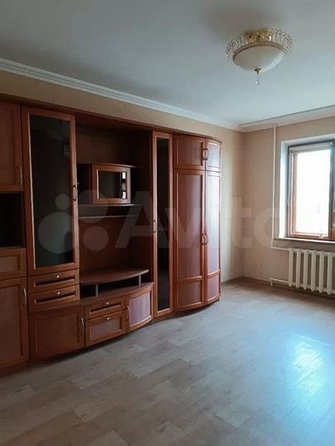 
   Продам 2-комнатную, 51.5 м², Лелюшенко ул, 3/2

. Фото 3.