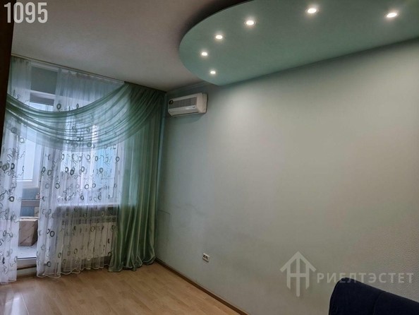 
   Продам 2-комнатную, 50 м², Добровольского пл, 15/2

. Фото 1.