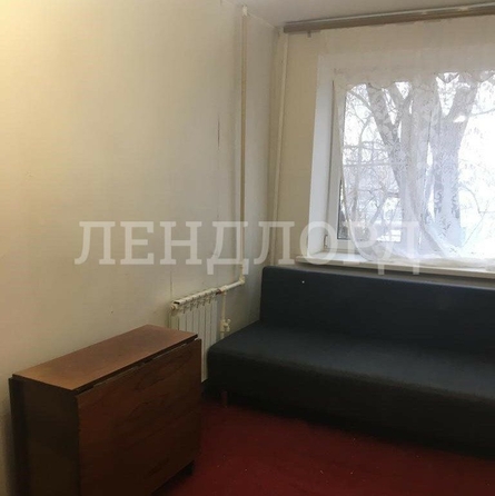 
   Продам 2-комнатную, 43 м², 40-летия Победы пр-кт, 63/15

. Фото 2.