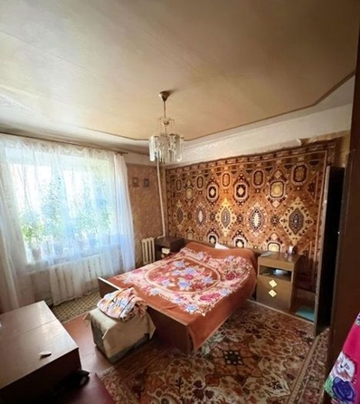 
   Продам 3-комнатную, 62 м², Кирова ул

. Фото 4.