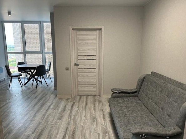 
   Продам 1-комнатную, 45 м², Урицкого ул

. Фото 6.