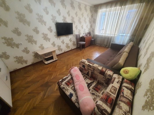 
   Продам 2-комнатную, 48 м², Октябрьская ул, 101

. Фото 3.