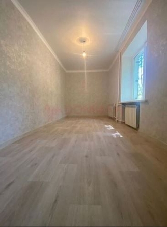 
   Продам 3-комнатную, 52 м², Луначарского ул, 101

. Фото 4.