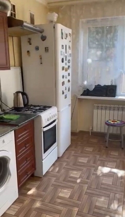 
   Продам 2-комнатную, 38 м², Созидания ул, 14

. Фото 1.