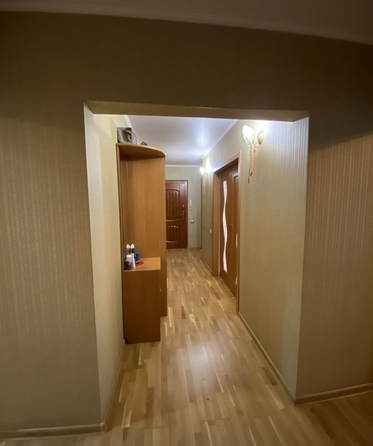 
   Продам 3-комнатную, 65 м², Космонавтов пл, 14/15

. Фото 1.