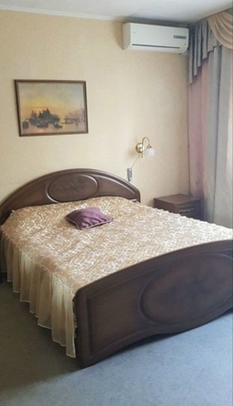 
   Продам 3-комнатную, 59.9 м², Ларина ул, 15/2

. Фото 4.