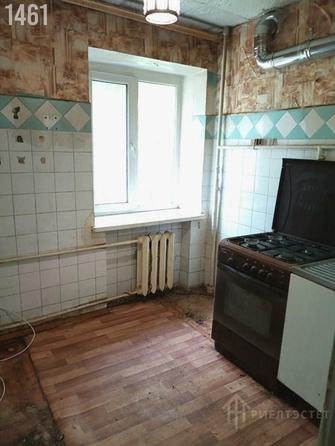 
   Продам 2-комнатную, 40 м², Стачки 1902 года пл, 9

. Фото 1.