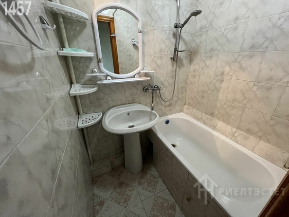 
   Продам 2-комнатную, 48 м², Петрашевского ул, 14А

. Фото 1.