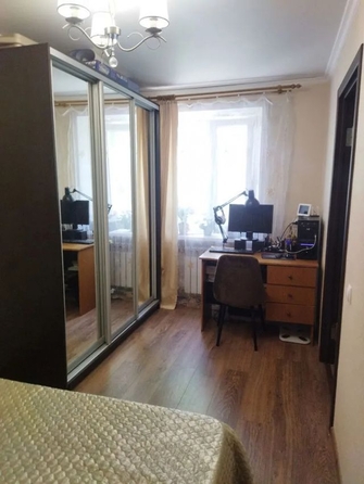 
   Продам 3-комнатную, 56 м², Дзержинского ул, 183

. Фото 6.