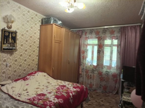 
   Продам 3-комнатную, 64 м², Думенко ул, 1/5

. Фото 6.