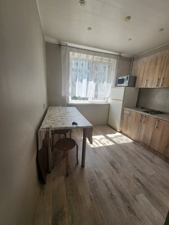 
   Продам 2-комнатную, 54 м², Думенко ул, 1/4

. Фото 5.