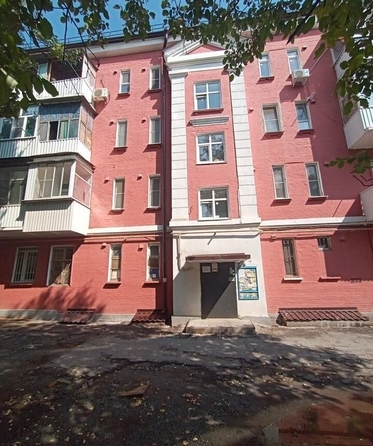 
   Продам 3-комнатную, 59 м², Клубная ул, 1

. Фото 2.