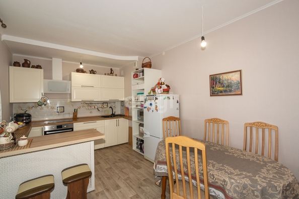 
   Продам 3-комнатную, 75 м², Салютина пер, 2Б

. Фото 8.