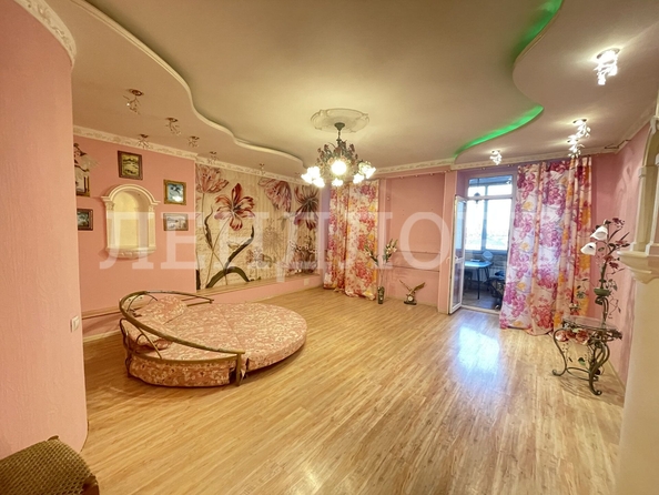 
   Продам 3-комнатную, 100 м², Козлова ул, 65В

. Фото 7.