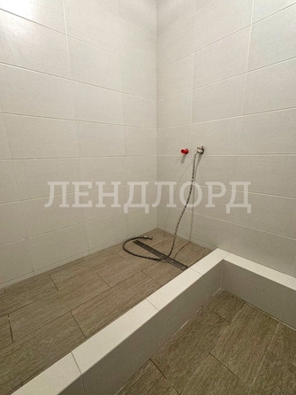 
   Продам 2-комнатную, 57 м², 

. Фото 5.