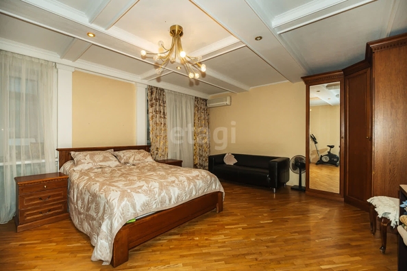 
   Продам 4-комнатную, 120 м², Красноармейская ул, 210/117

. Фото 3.