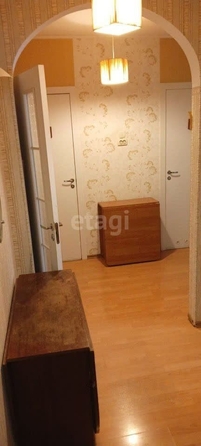 
   Продам 2-комнатную, 55.4 м², Северный массив мкр, 15

. Фото 3.